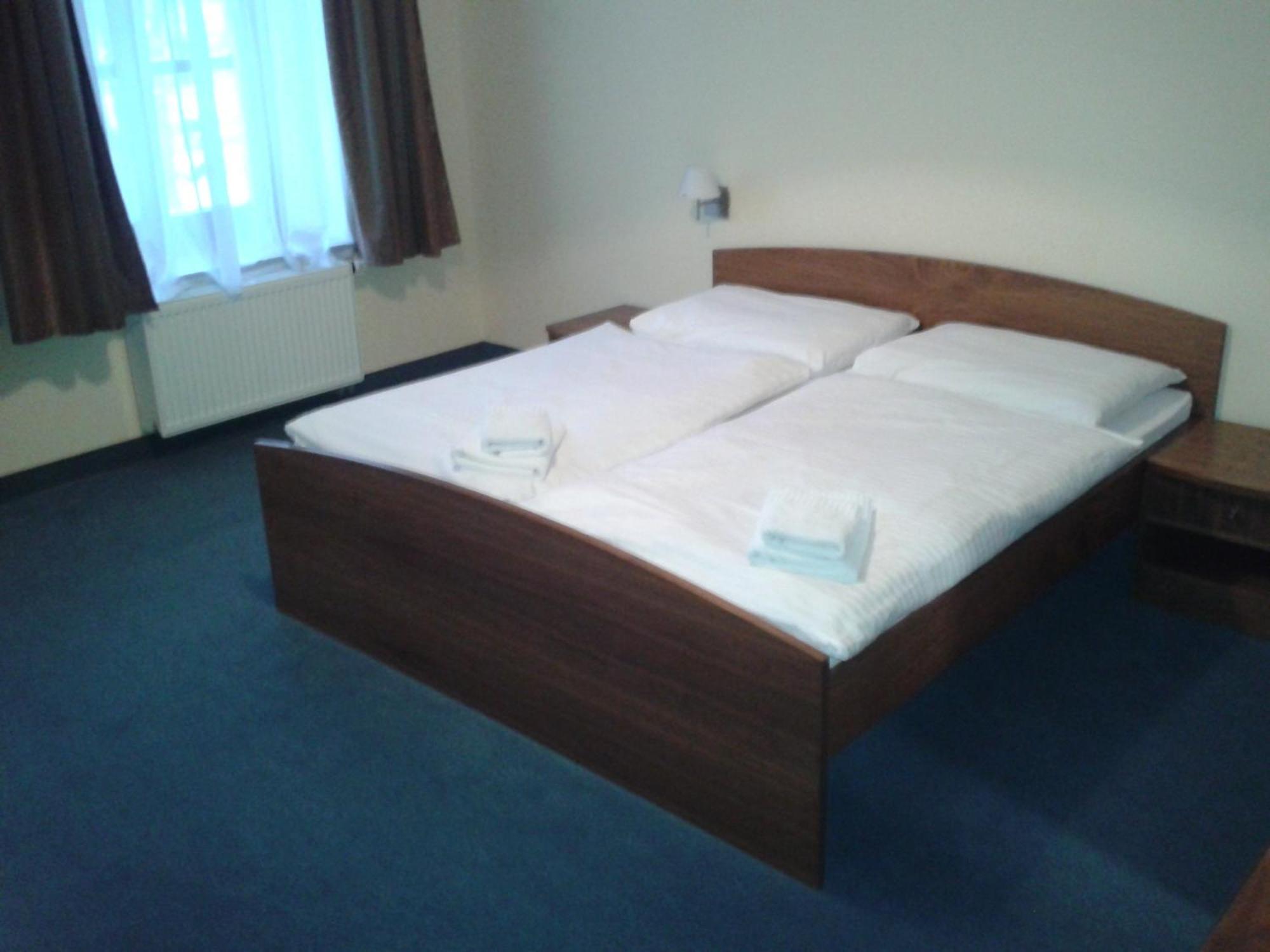 Parkhotel Centrum Spišská Nová Ves Esterno foto