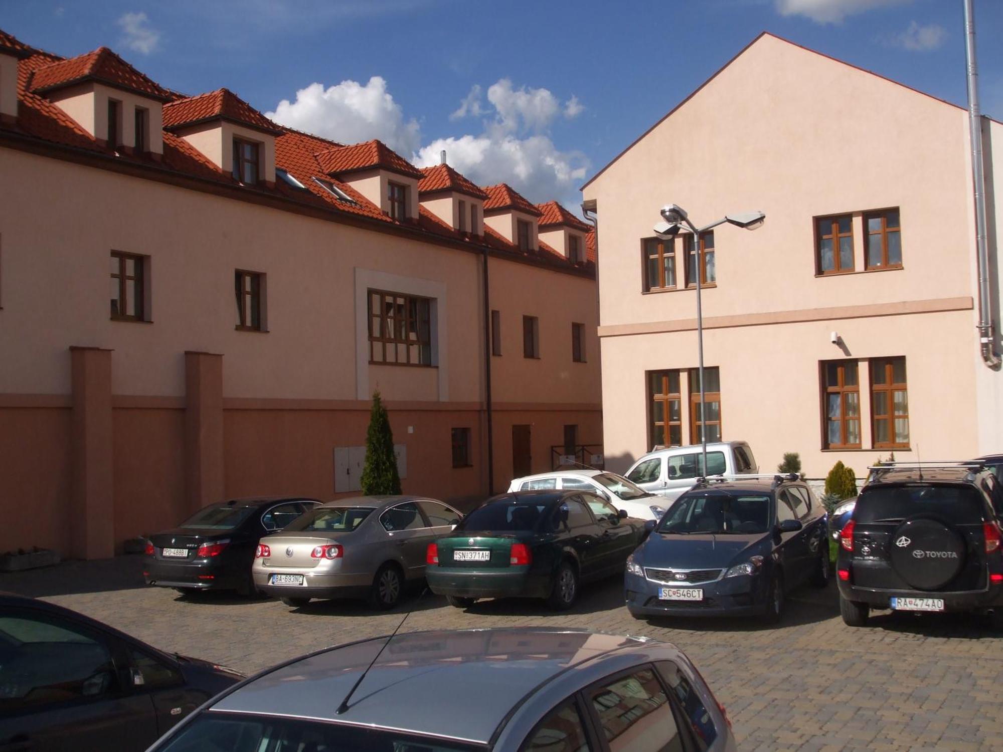 Parkhotel Centrum Spišská Nová Ves Esterno foto